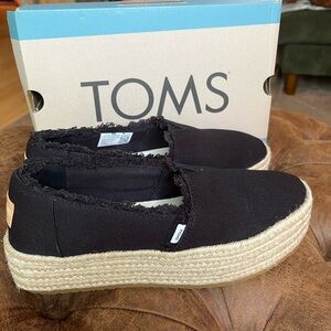 TOMS Valencia Espadrille Platform Slip-On Size 7 Black